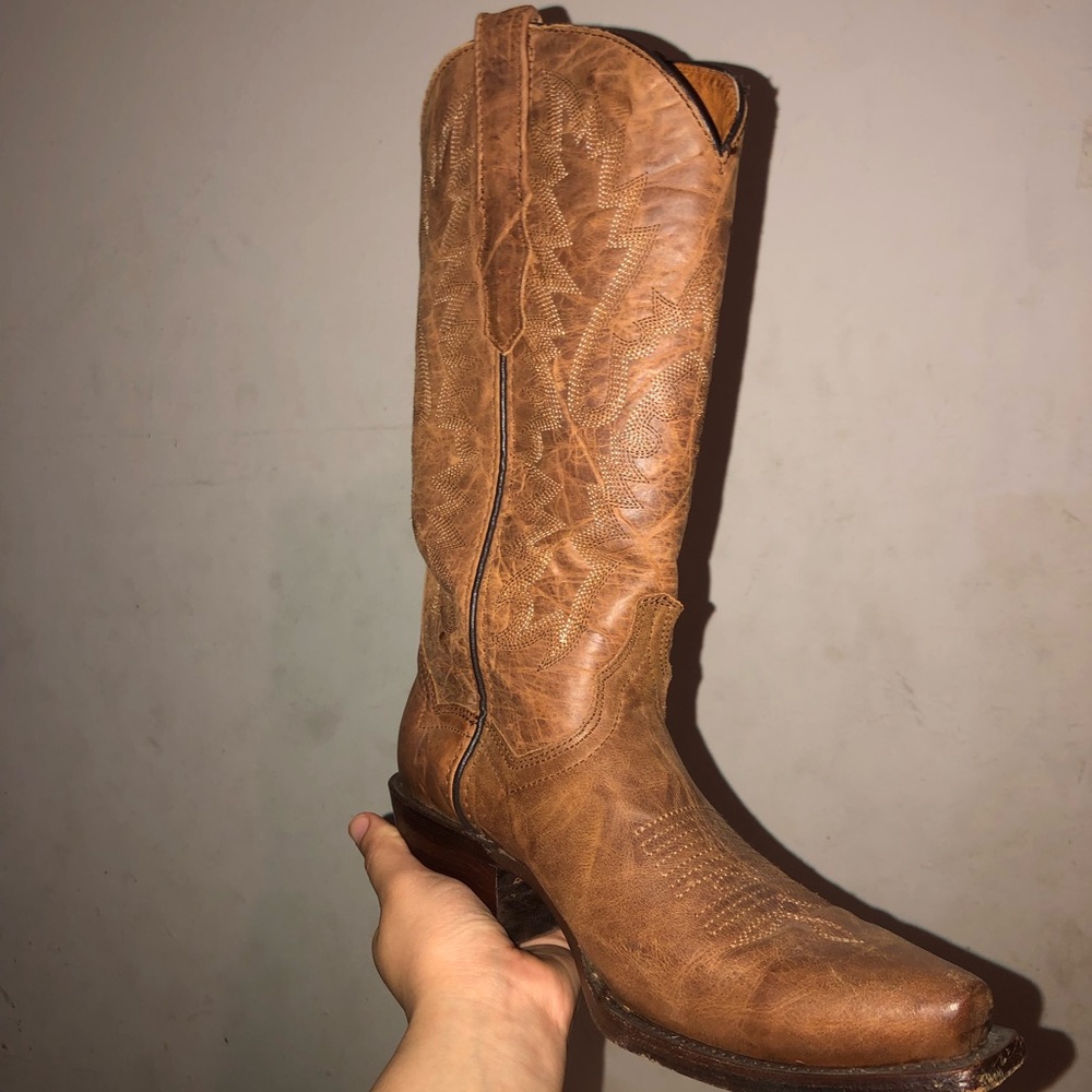 Lady’s Snip Toe Cowboy Boots - Picture 3 of 3